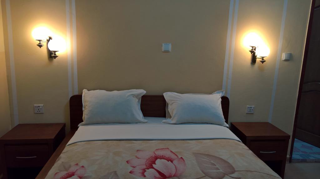 Hotel Pour Vous Kinshasa Luaran gambar